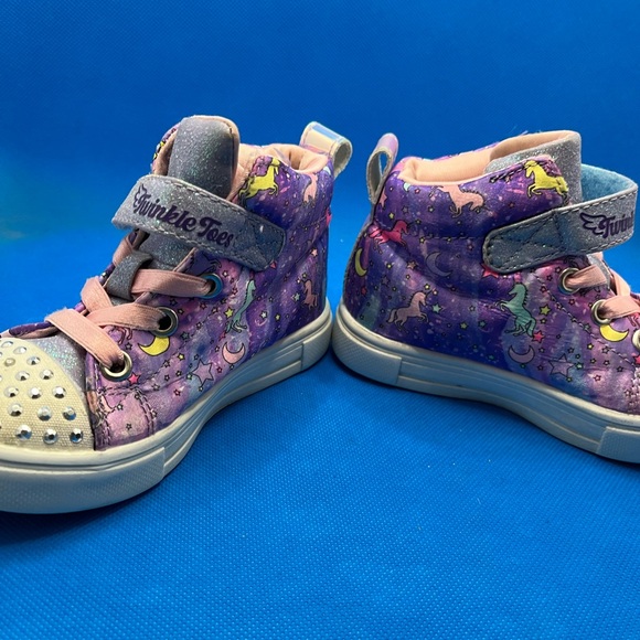 Sketchers Twinkle Toes Unicorn light up shoes - Picture 5 of 11